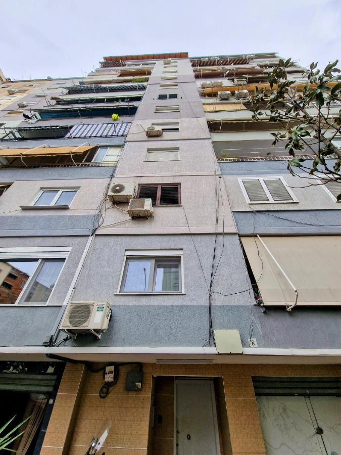 City Block Wilson - Free Parking Appartement Tirana Buitenkant foto